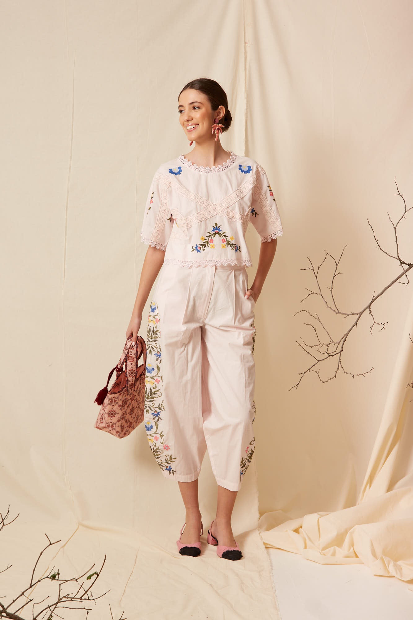 CONJUNTO ATENEAROSA 