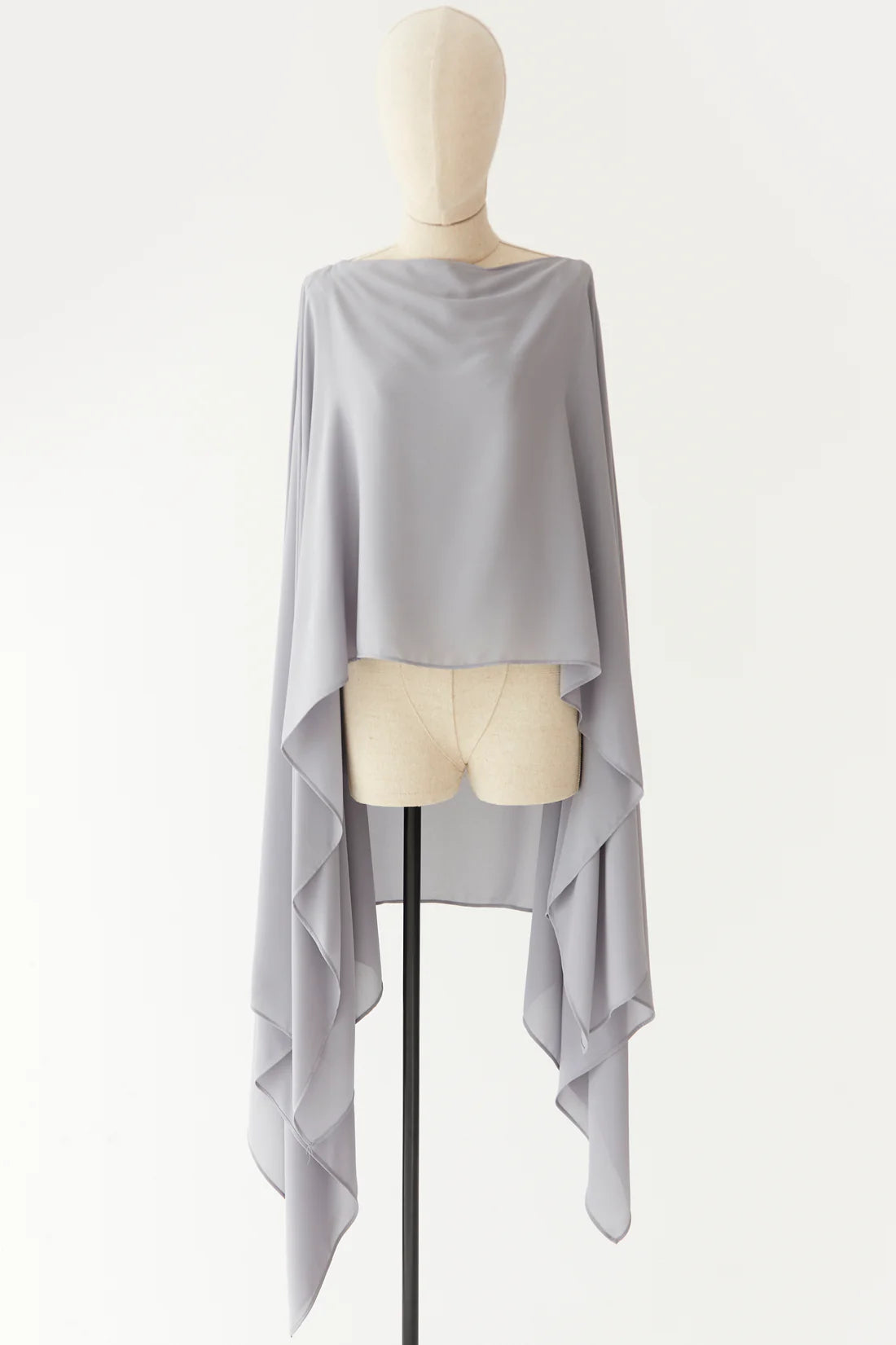 LAIA GREY CAPE
