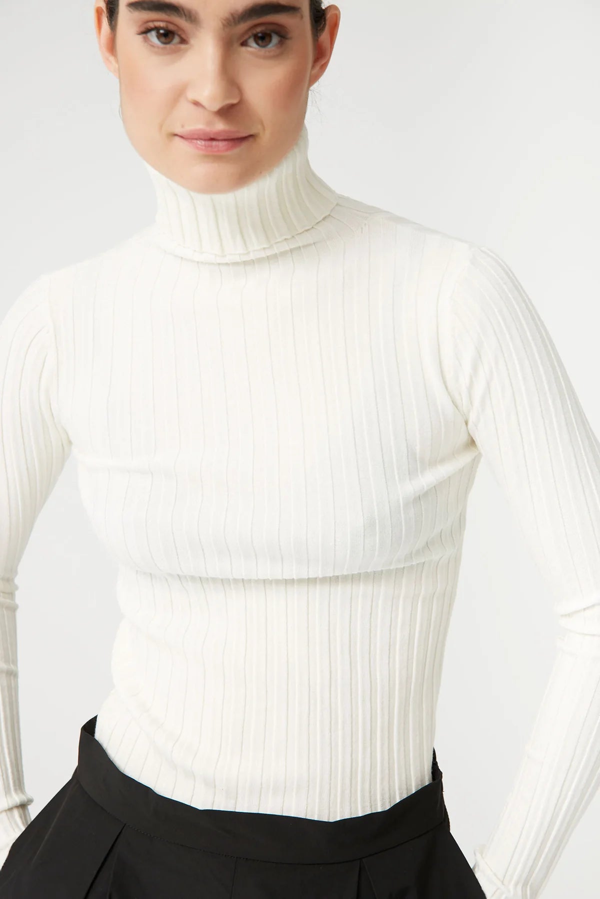 WHITE CANALE HIGH-SIZE SWEATER