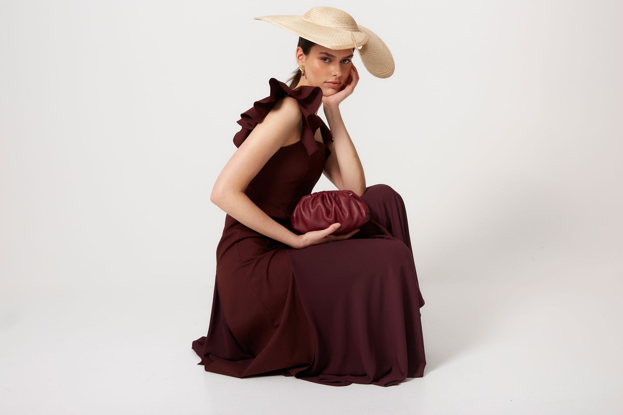 VESTIDO NORA LISO GRANATE