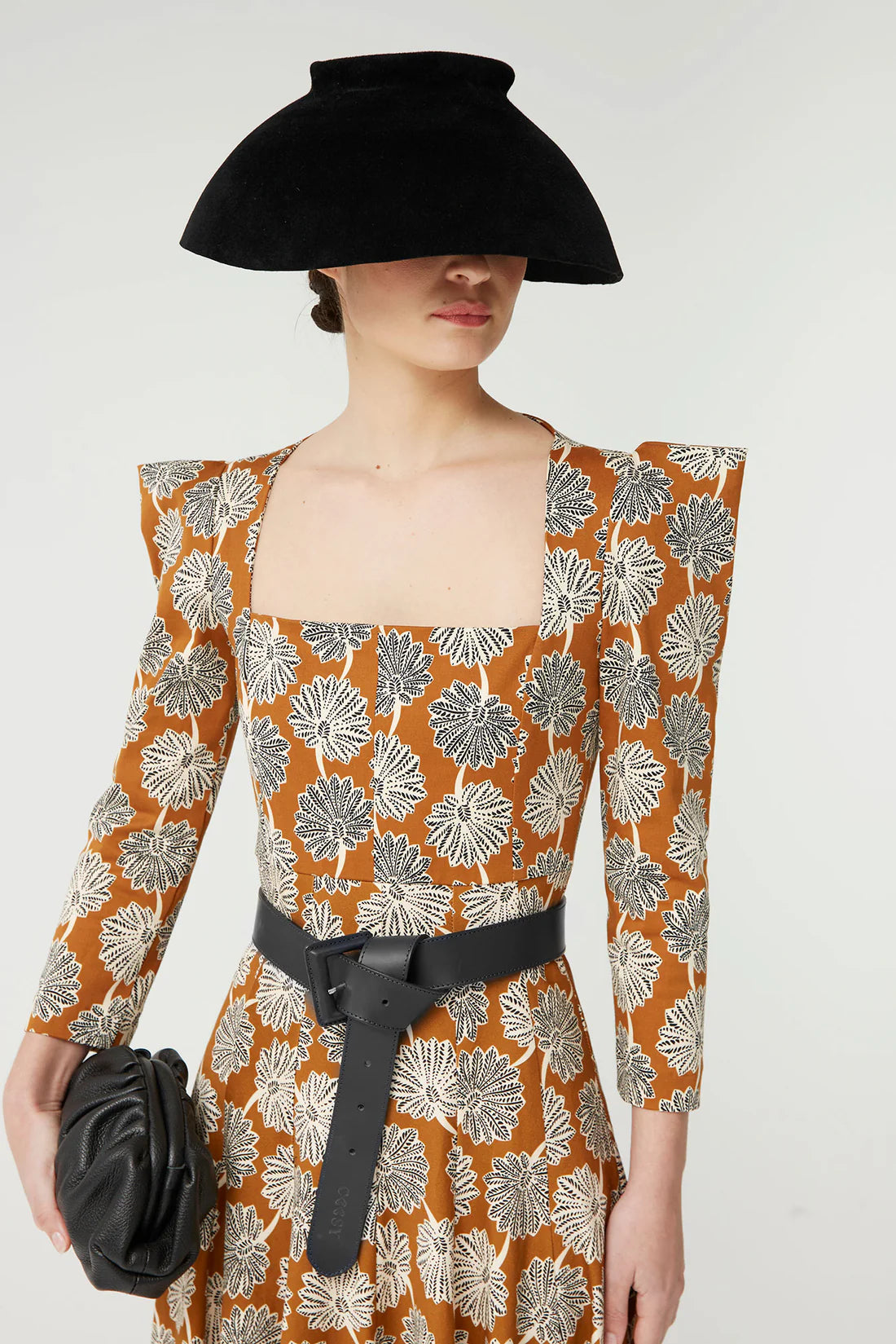 VESTIDO RENÉ MOSTAZA