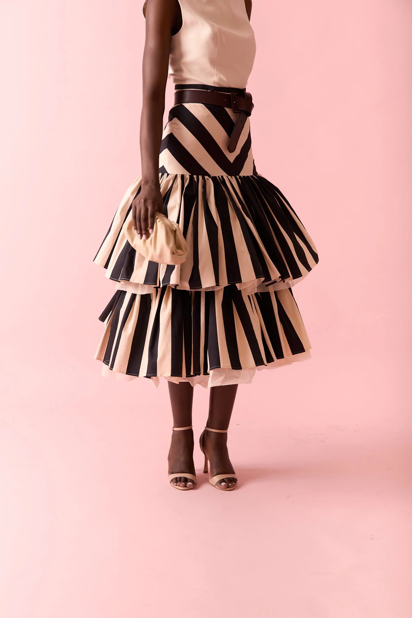 FALDA RÚNICA BEIGE/NEGRO