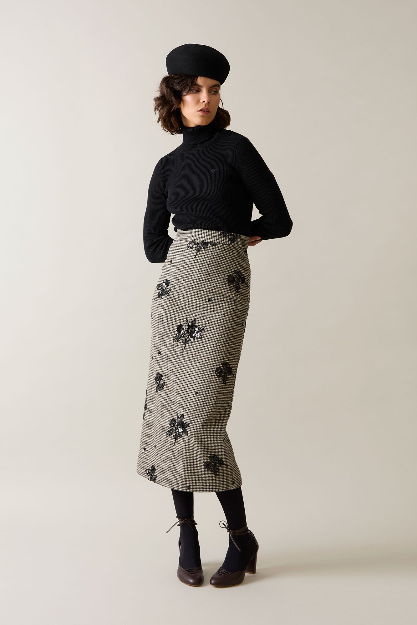 FALDA NEVRA MARRON