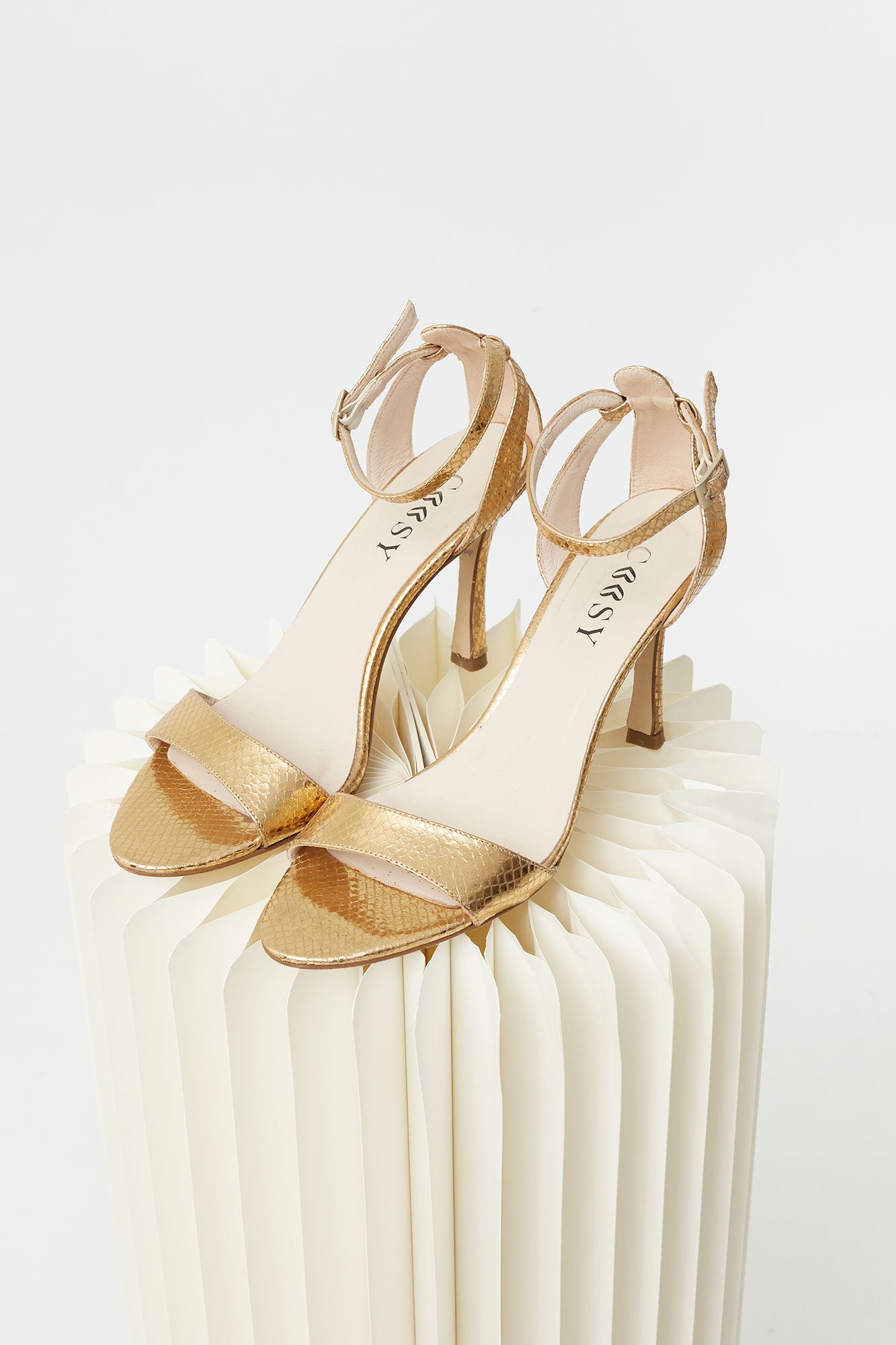 SANDALIAS PIELDORADO 