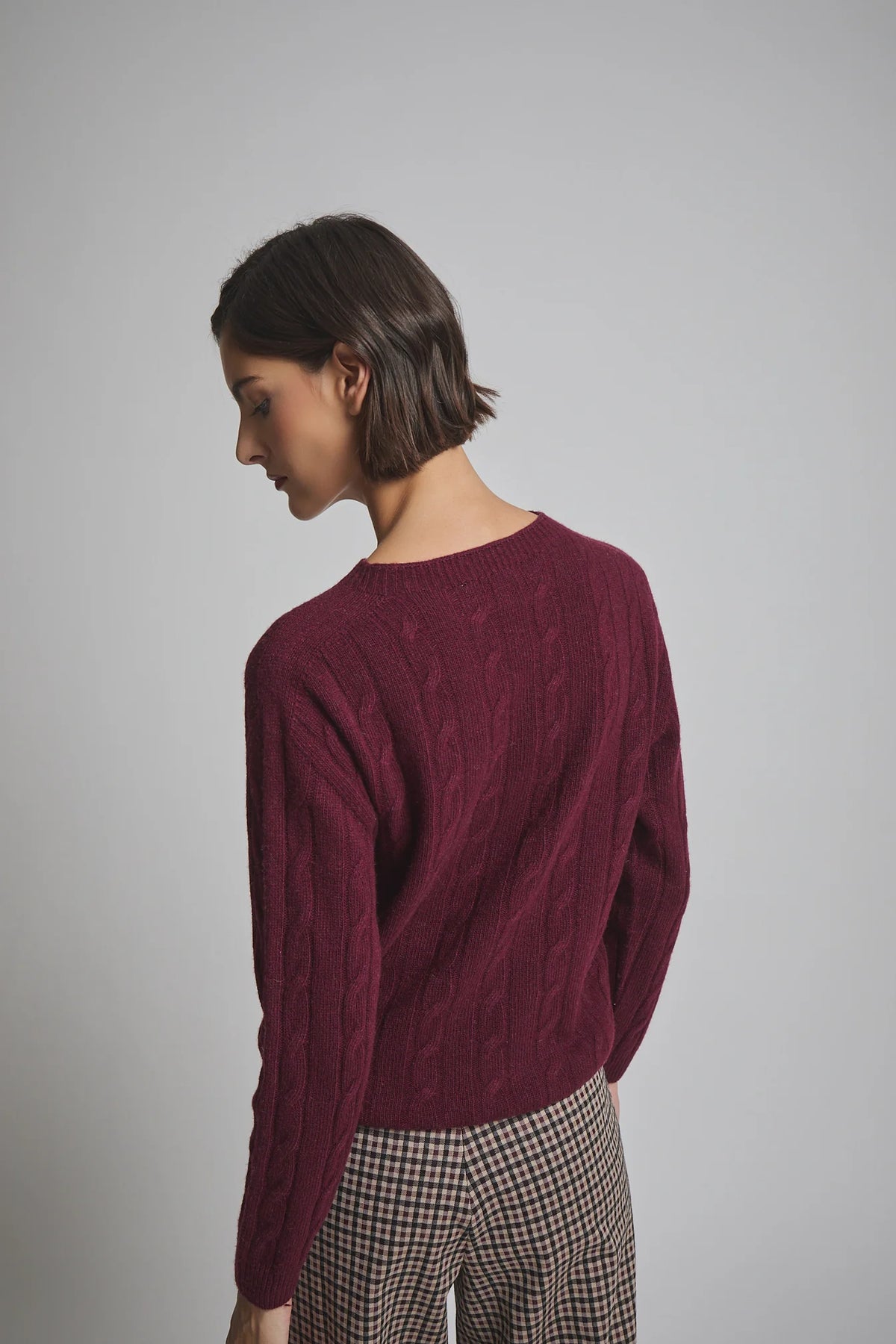 JERSEY ELVIA BURDEOS