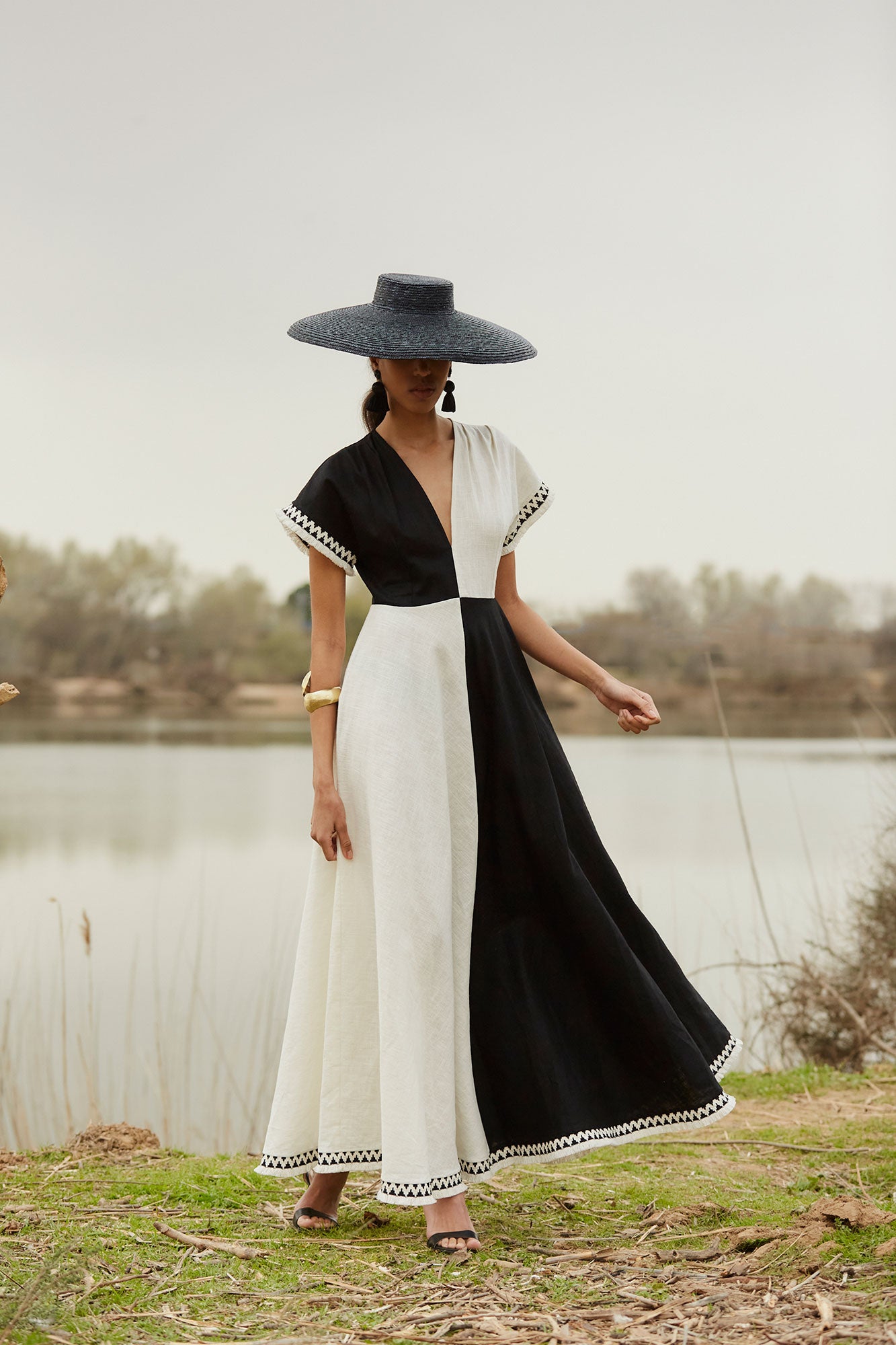 VESTIDO CARMELA BLANCO/NEGRO