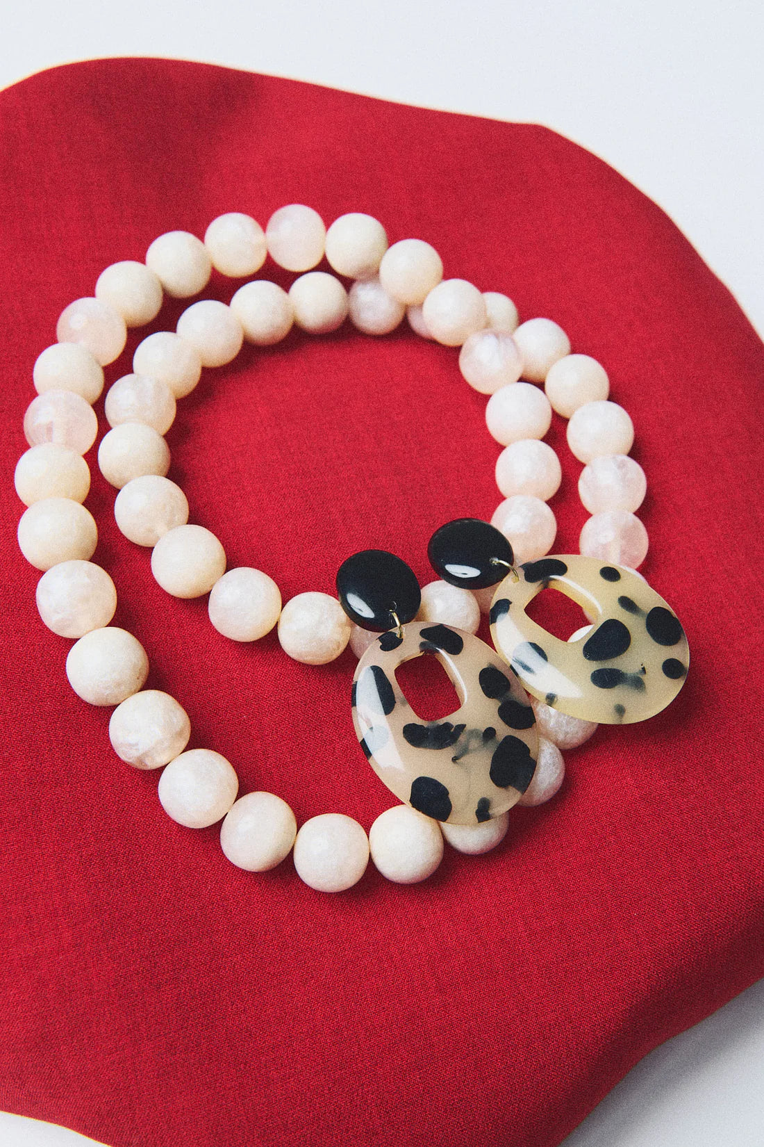 COLLIER AUREA BEIGE