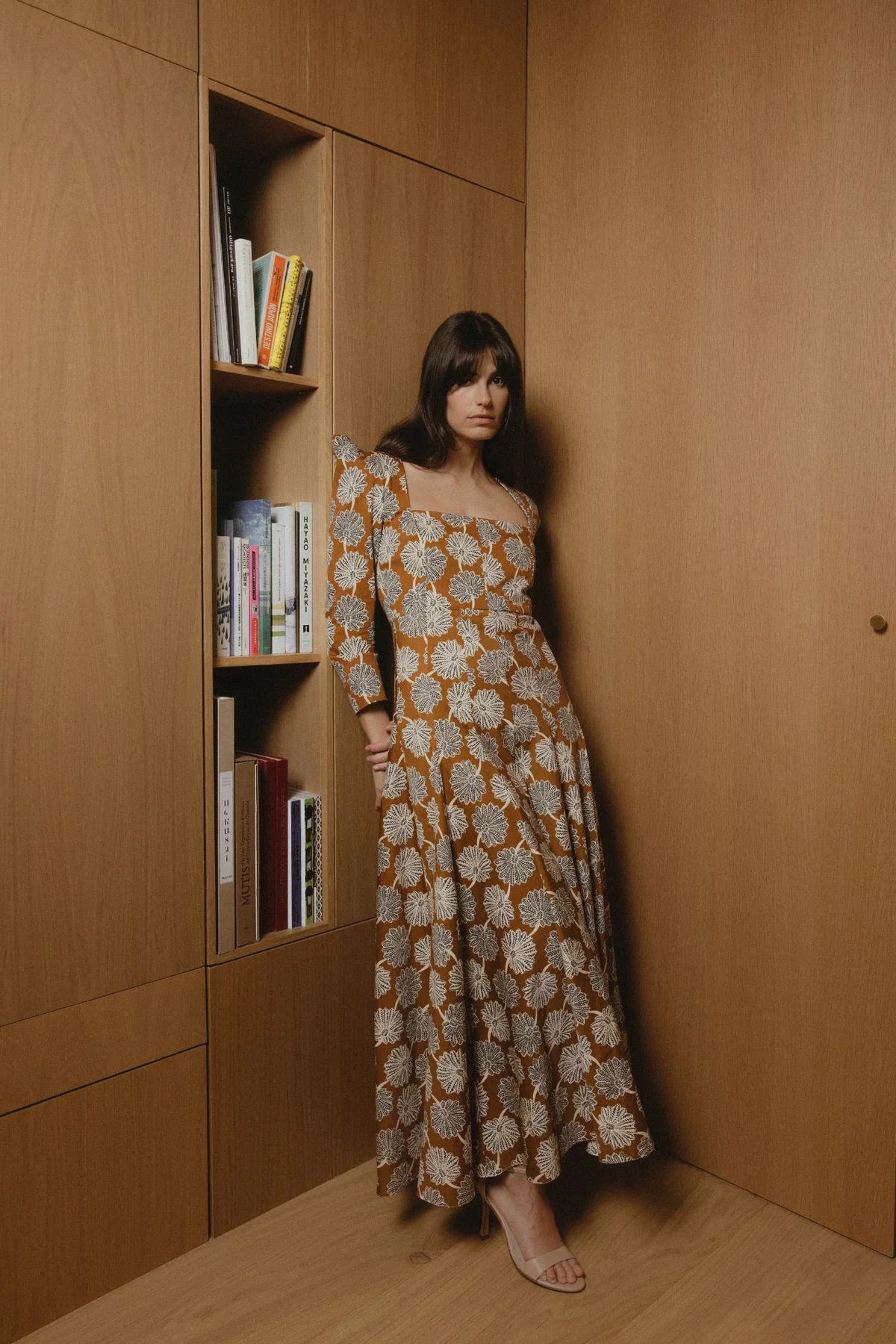 VESTIDO RENÉ MOSTAZA