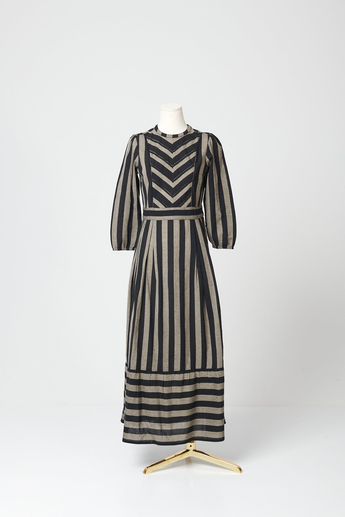ROBE NOIRE ABELIA