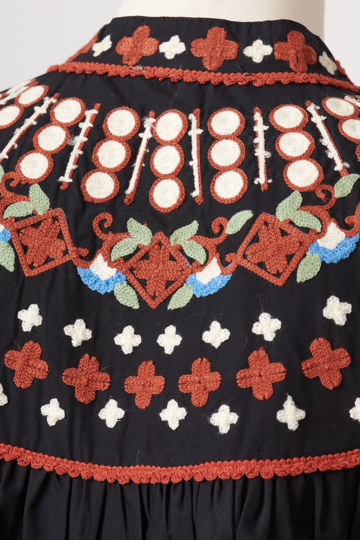 MULTICOLORED ACACIA SET