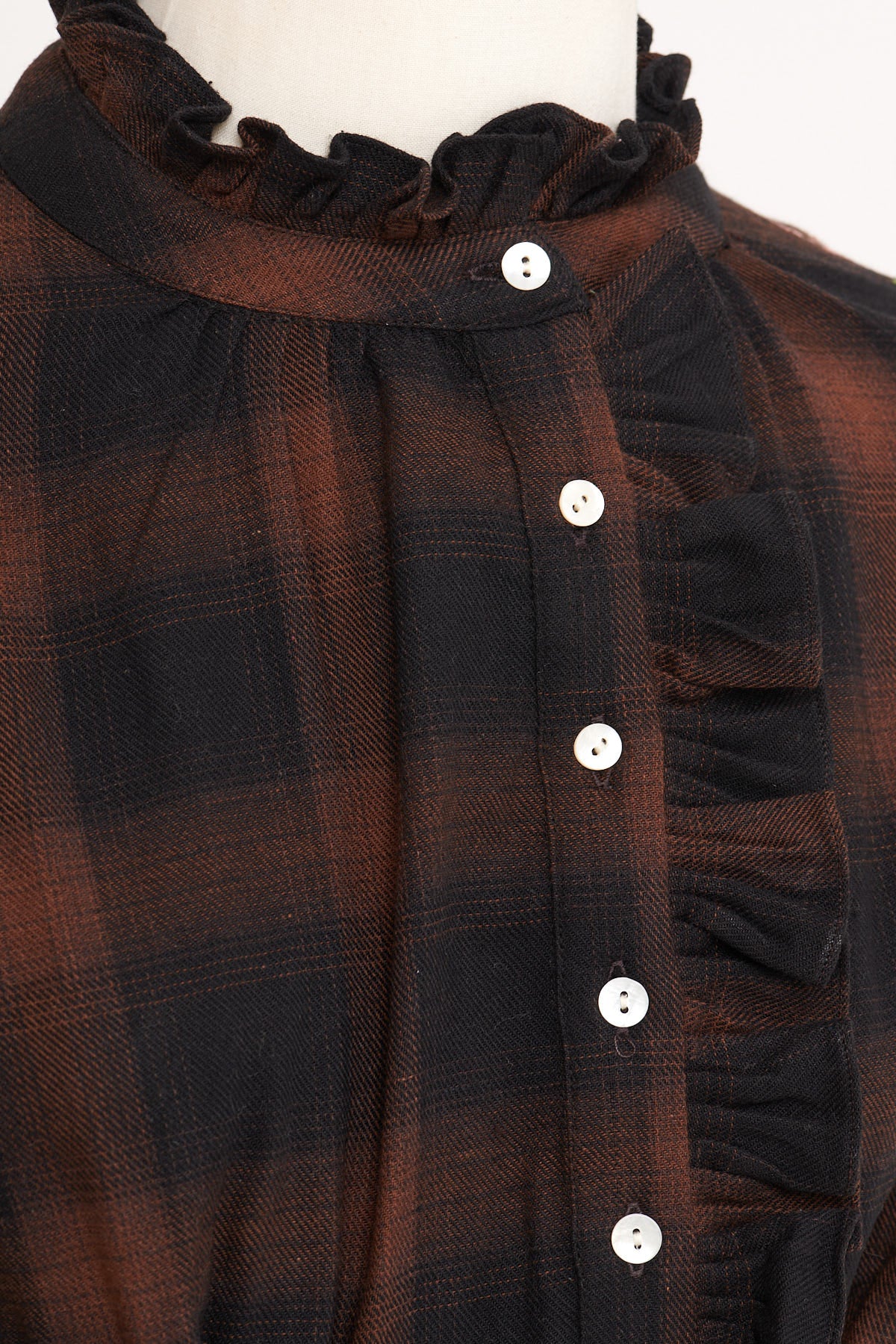 BLUSA ZURI MARRON