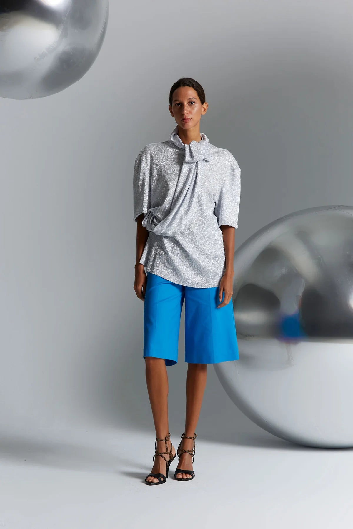 BERMUDA CMP.010 AZUL KLEIN