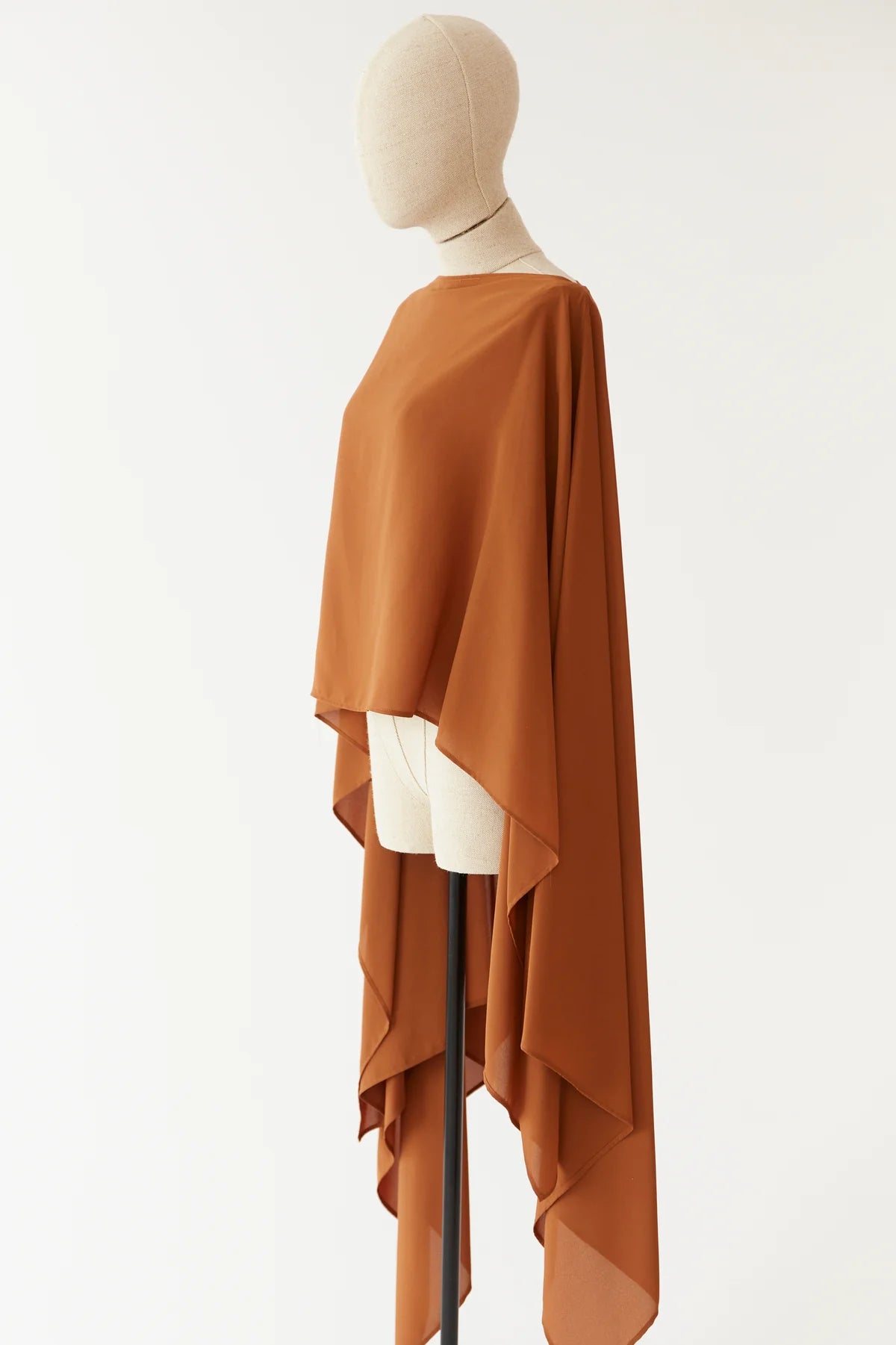 LAIA CAMEL CAPE