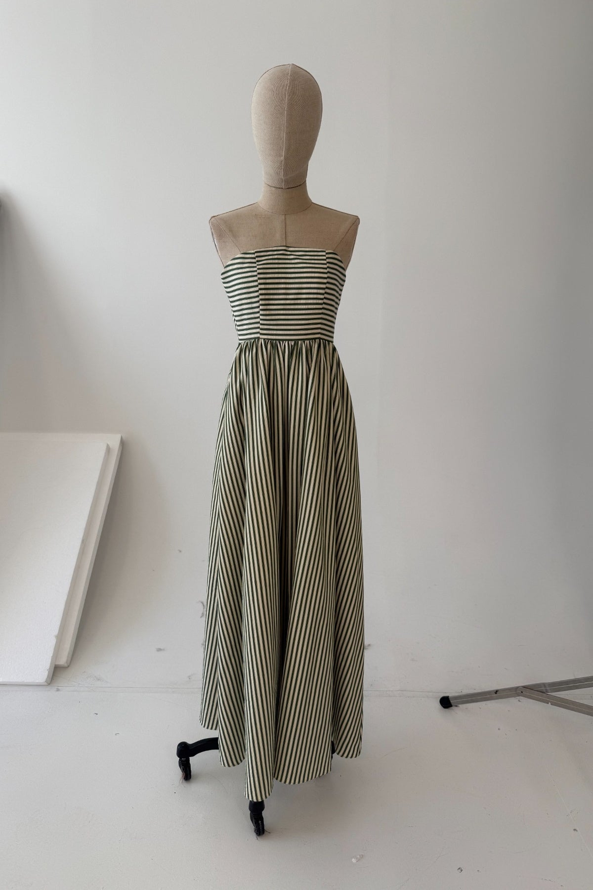 VESTIDO LISY VERDE