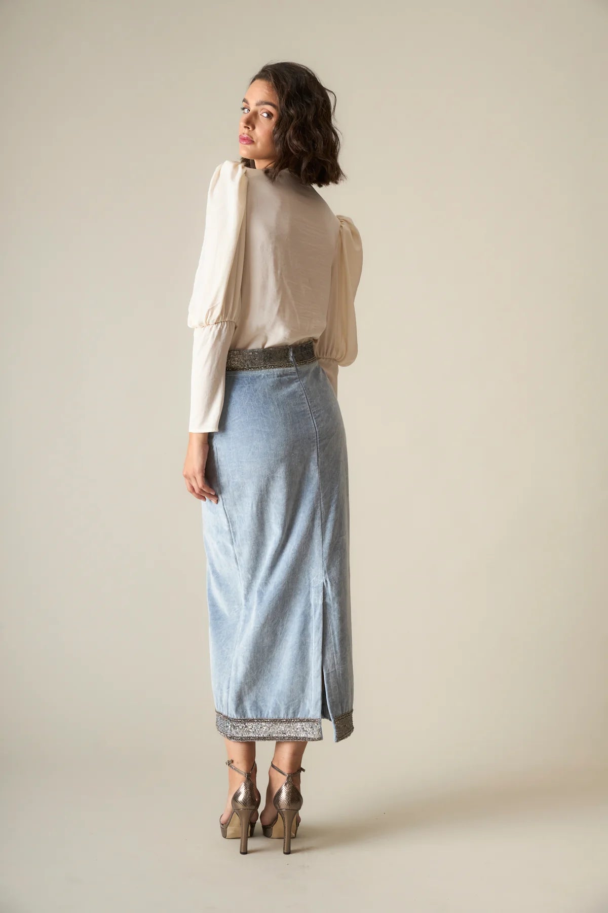 LIGHT BLEU LAKE SKIRT