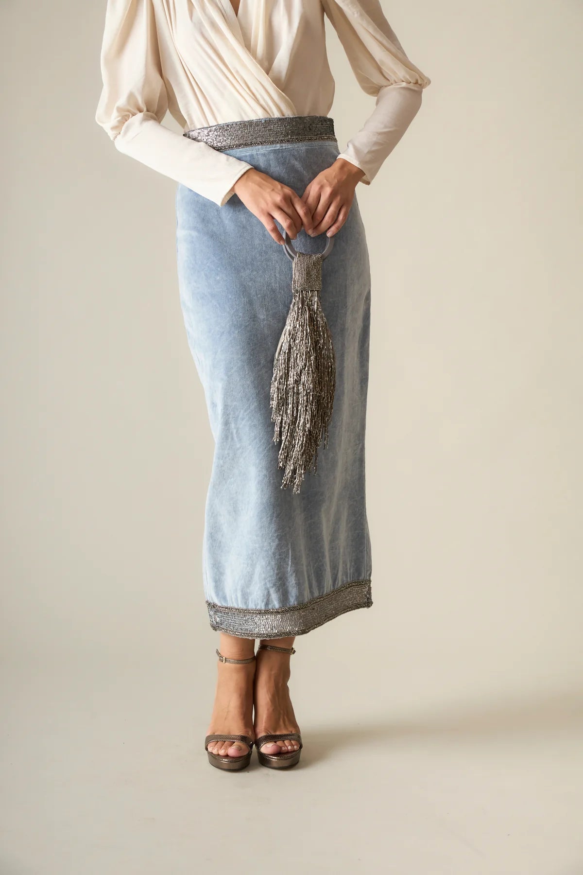 LIGHT BLEU LAKE SKIRT