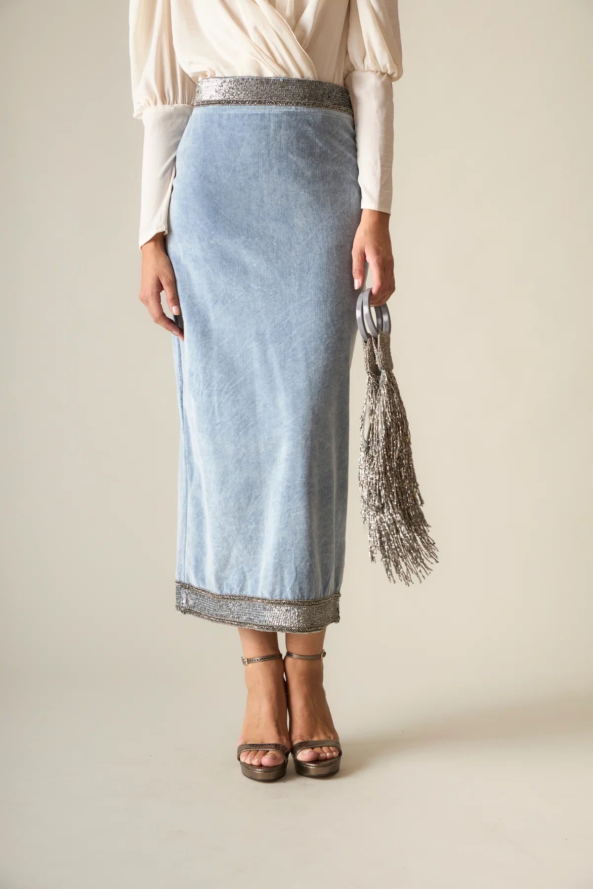 LIGHT BLEU LAKE SKIRT