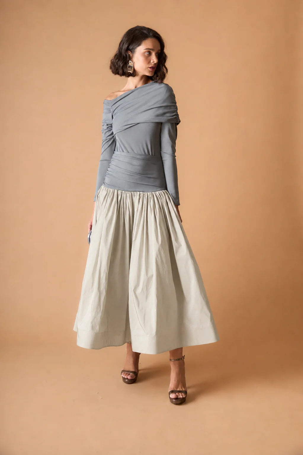VESTIDO LIRIAN GRIS