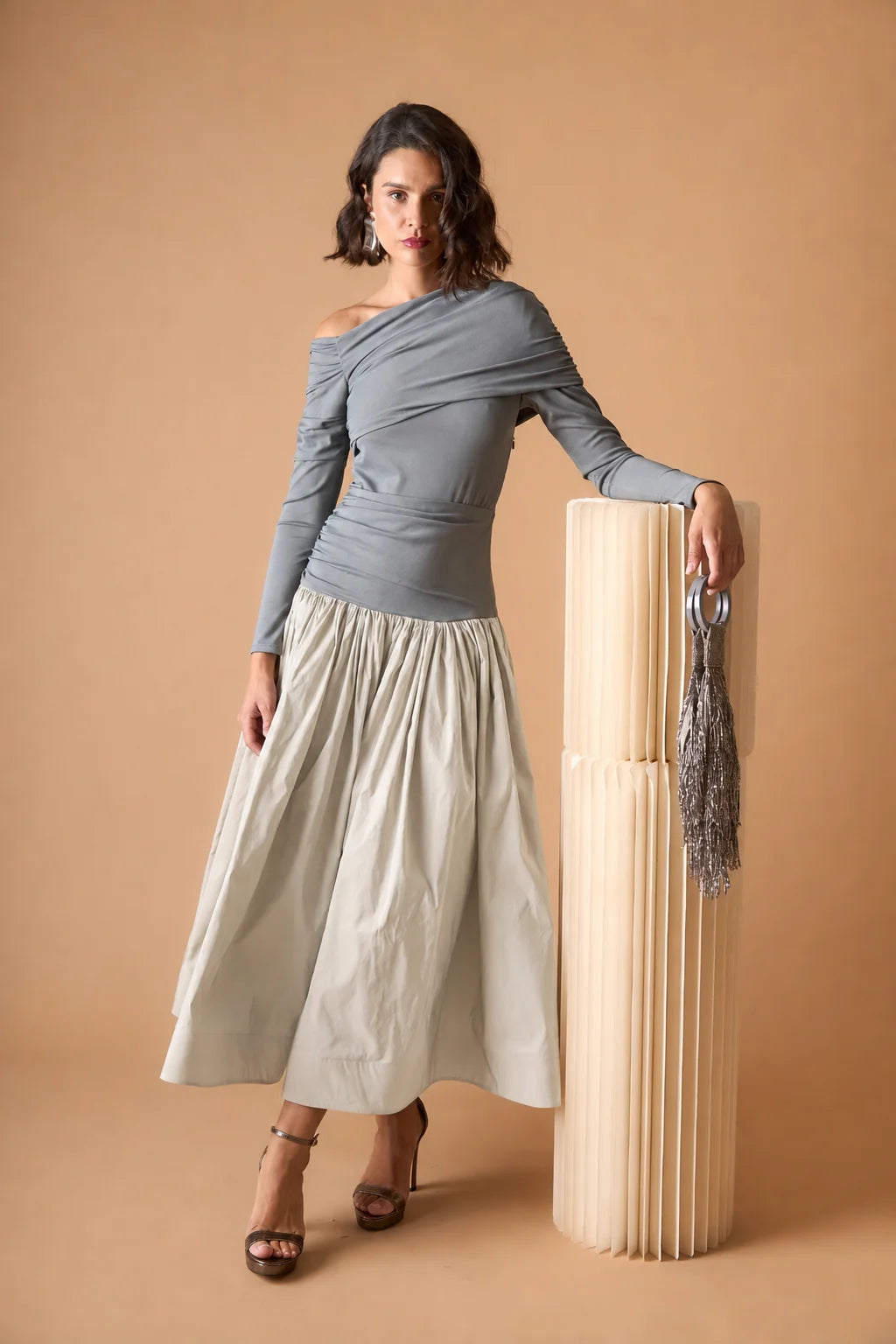 VESTIDO LIRIAN GRIS