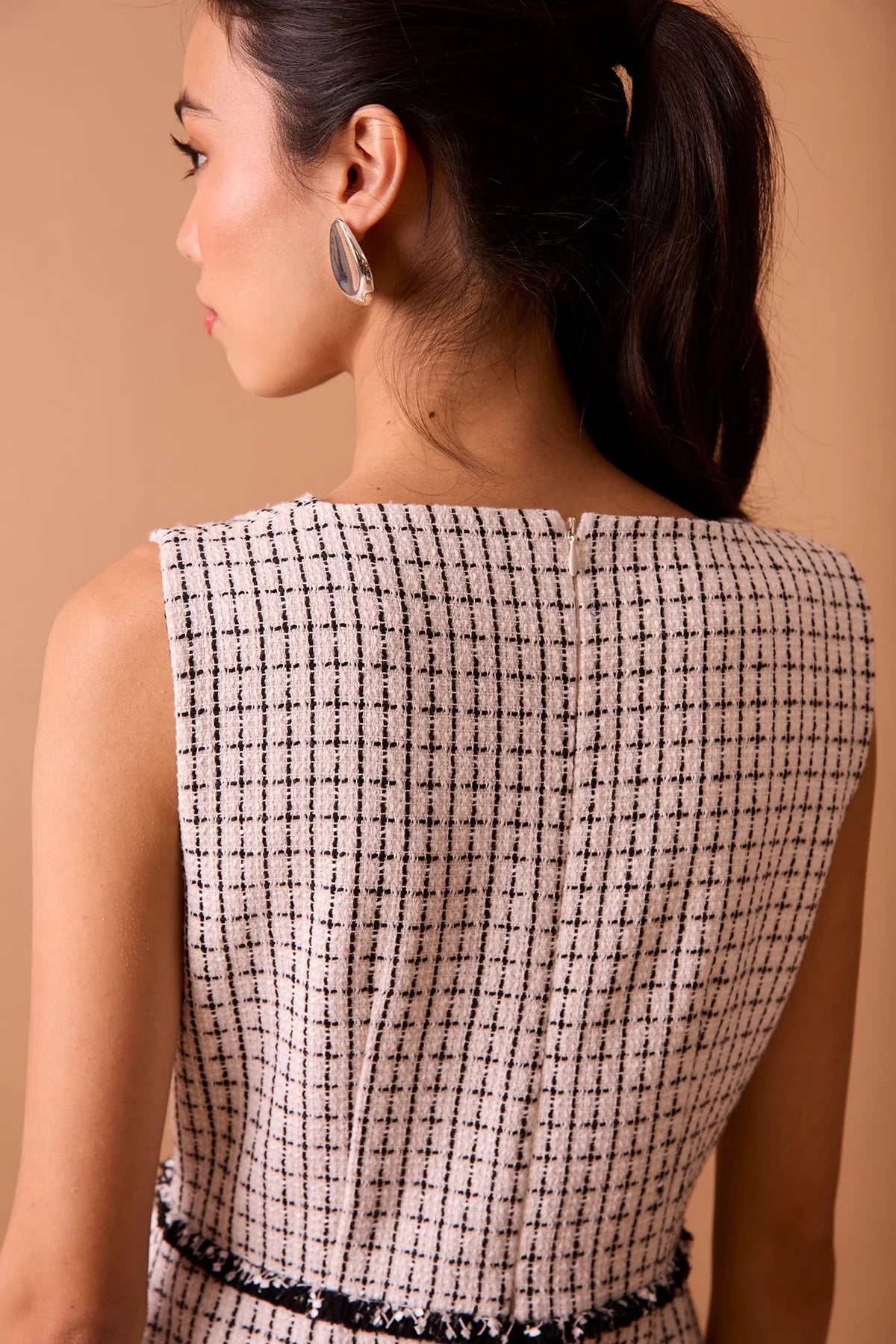 WHITE/BLACK WATER LILY DRESS